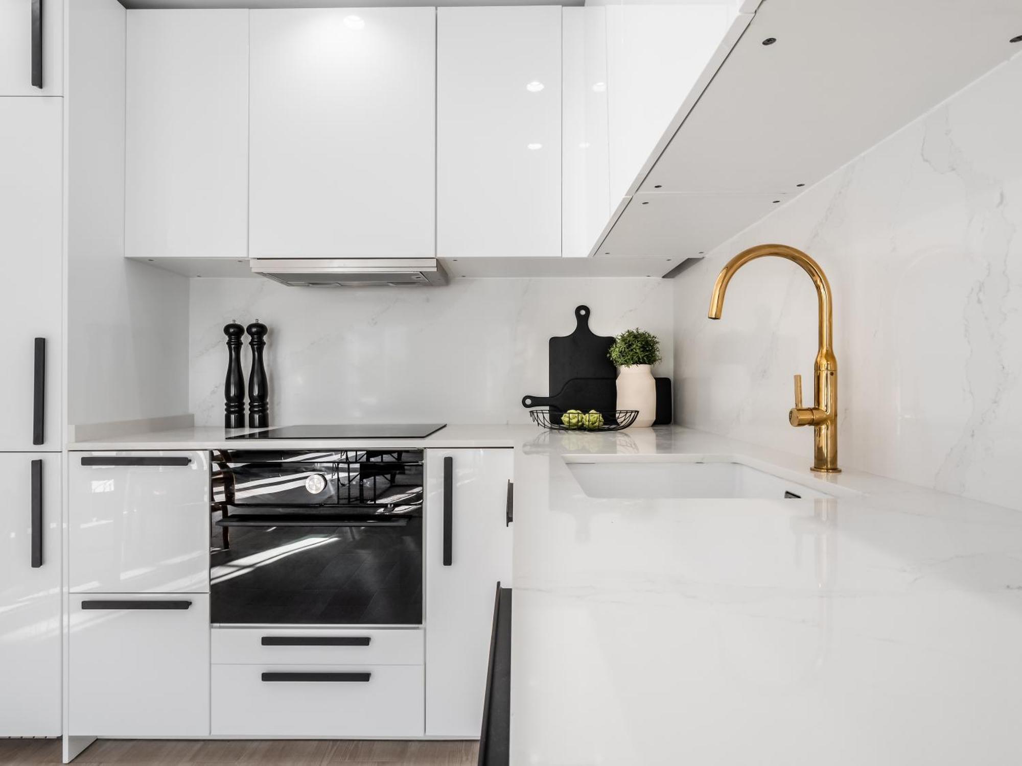 3 Bdrm Stylish Apt W Pool In Puerto Banus Marbella Kültér fotó