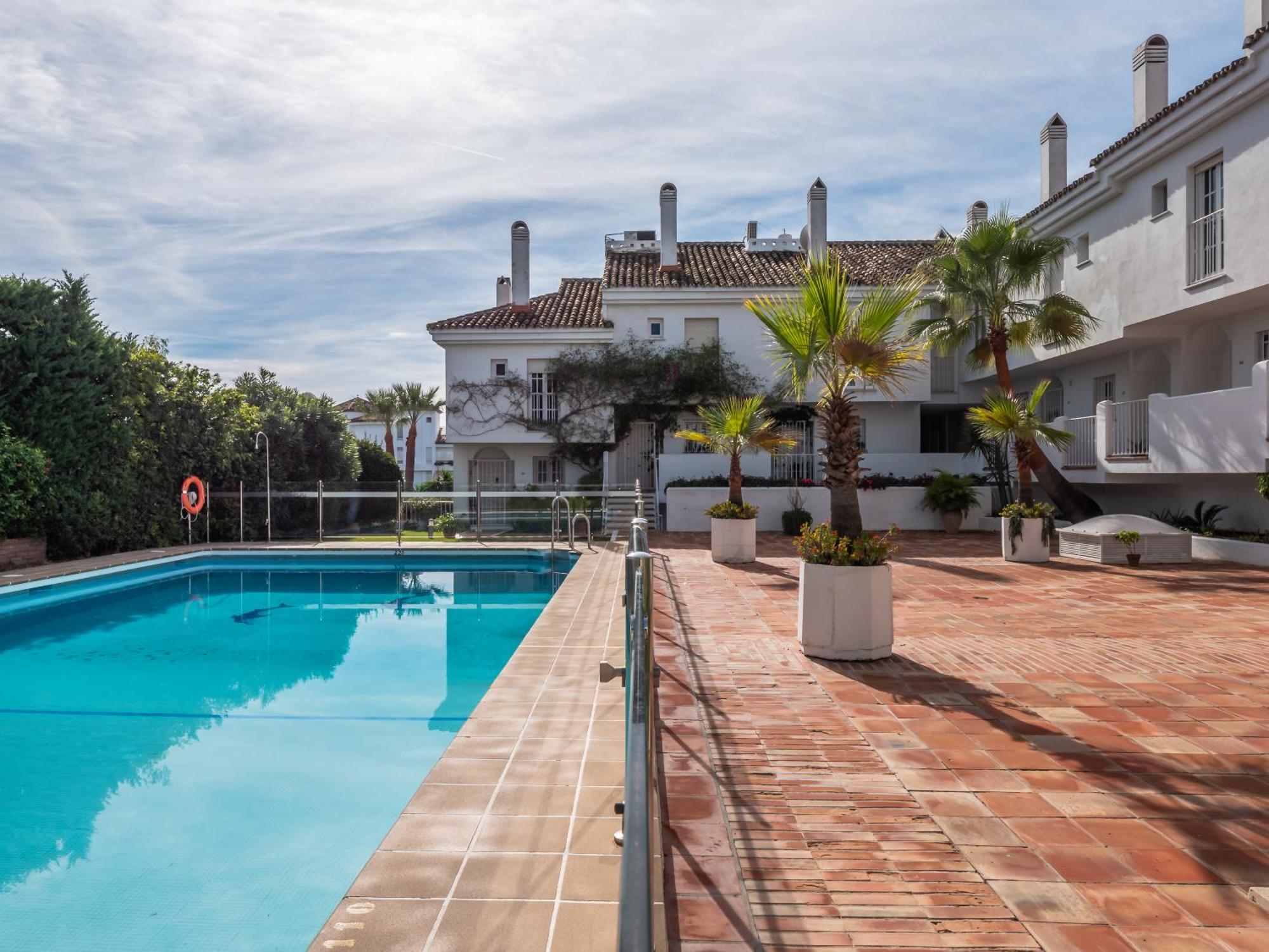 3 Bdrm Stylish Apt W Pool In Puerto Banus Marbella Kültér fotó